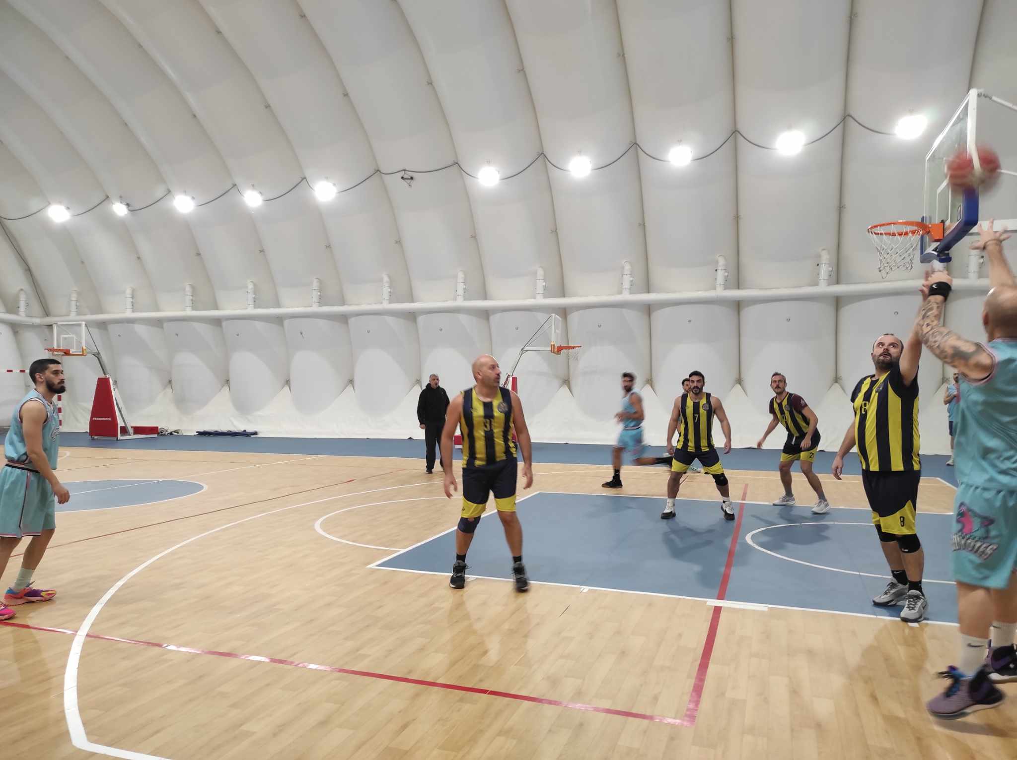 Coyotes vs Raki Kazan 44 – 47