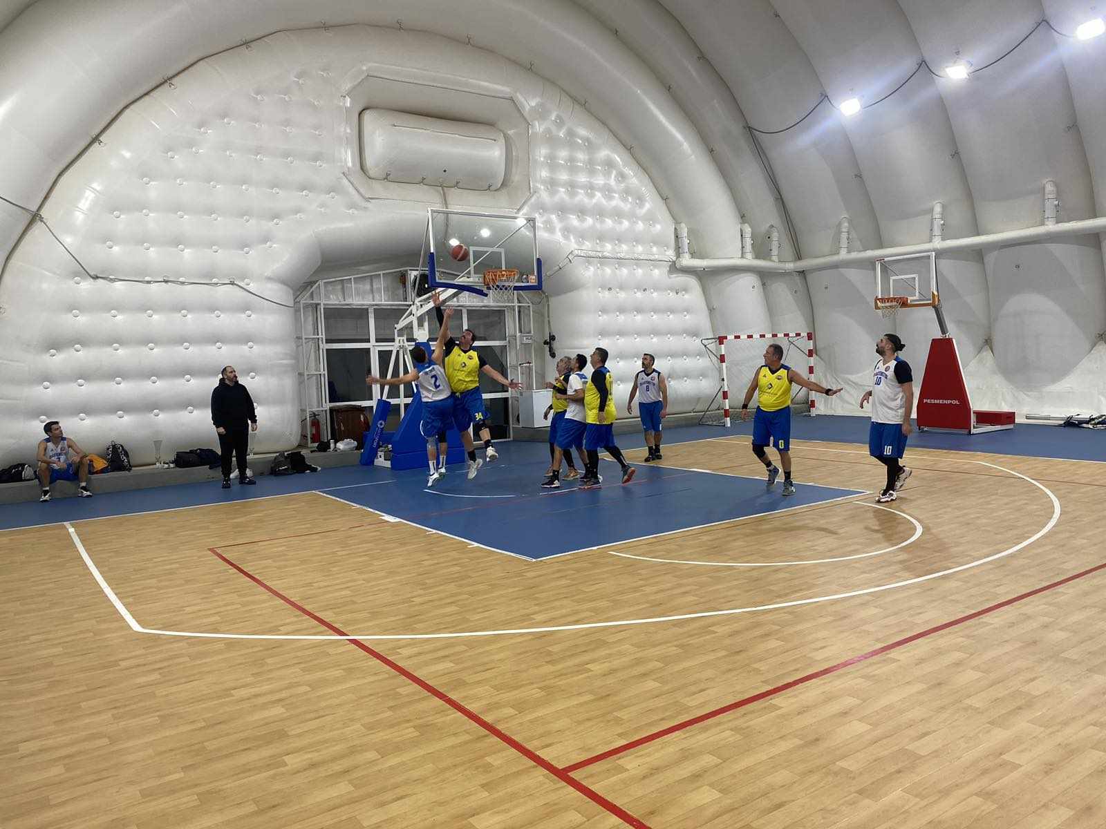 Fathers vs Oi axtenistoi 38 – 32