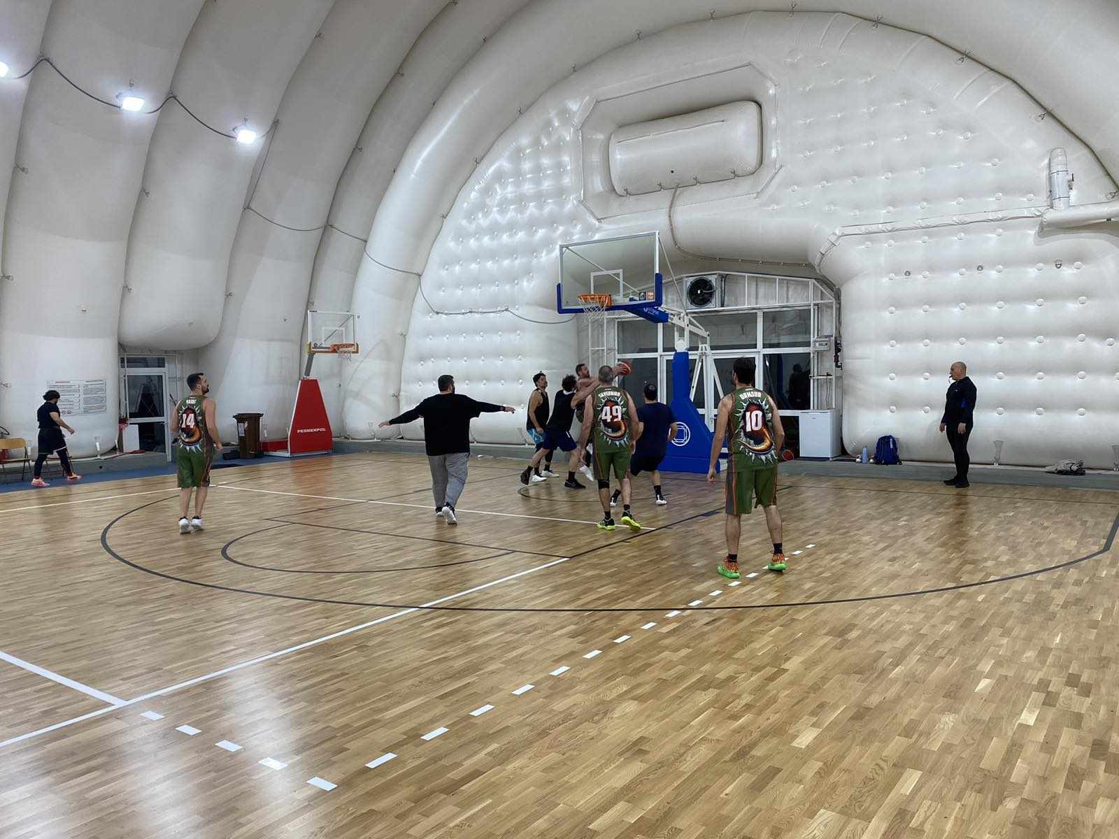 Cash Money vs Pallini Dinosaurs BC 44 – 43