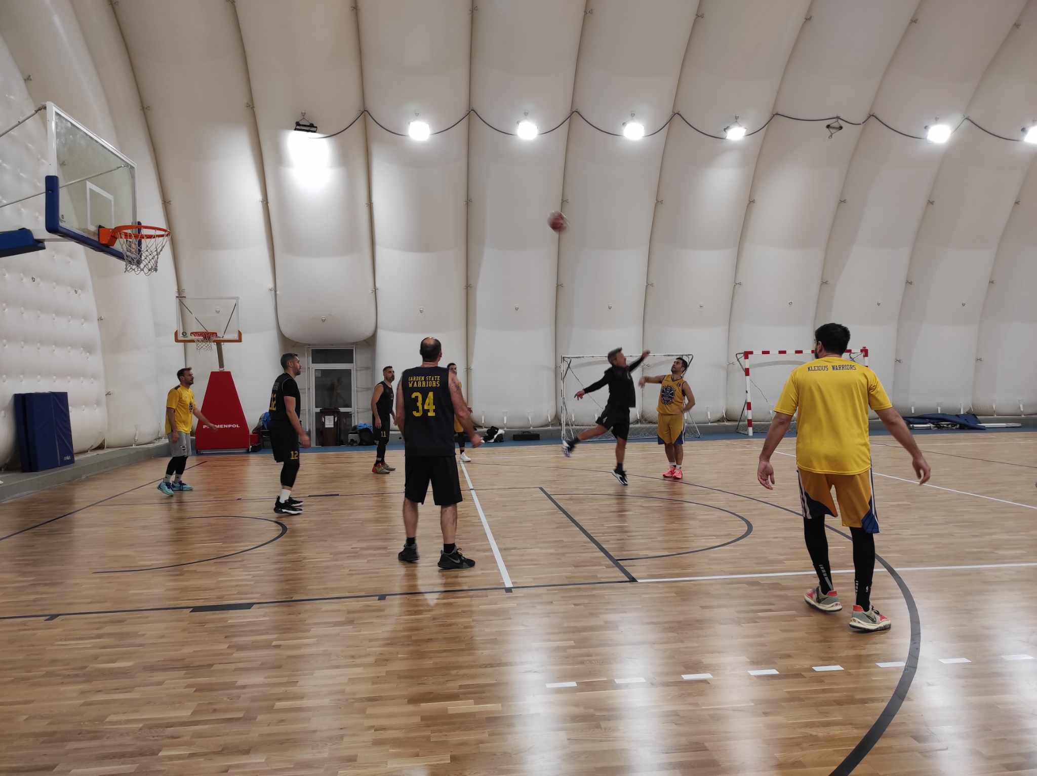 Fake Taxi vs Garden State Warriors 56 – 65