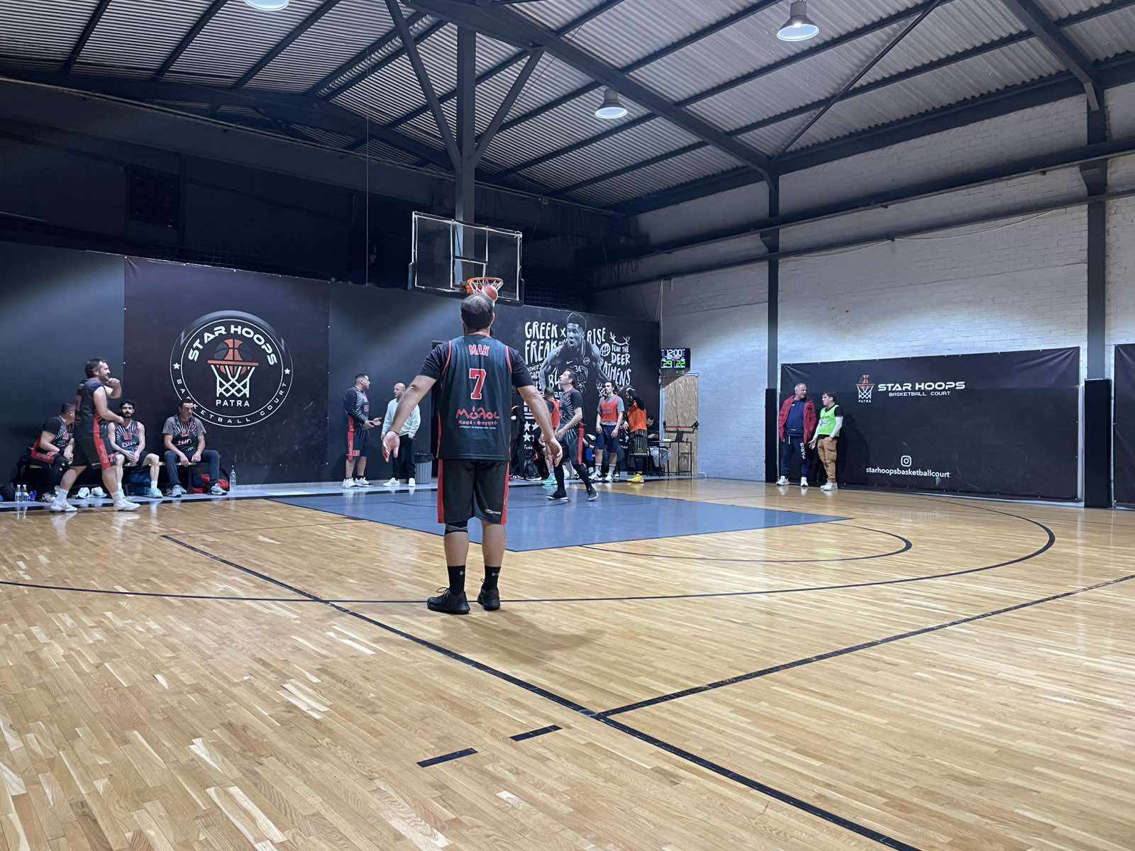 Bkly(des) vs Show Time Cer Ise 56 – 55