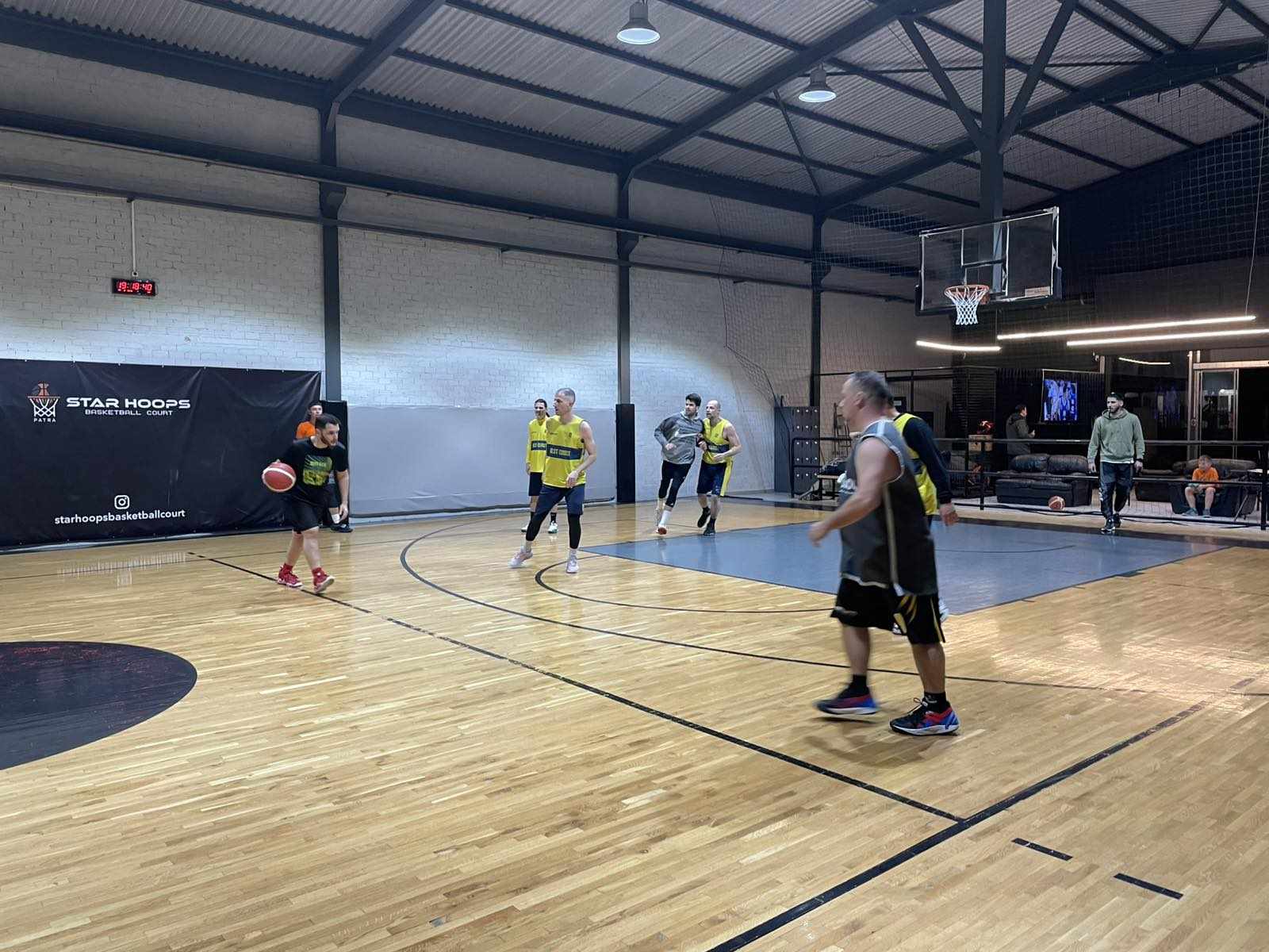 Basxetoi vs West Coast 55 – 57