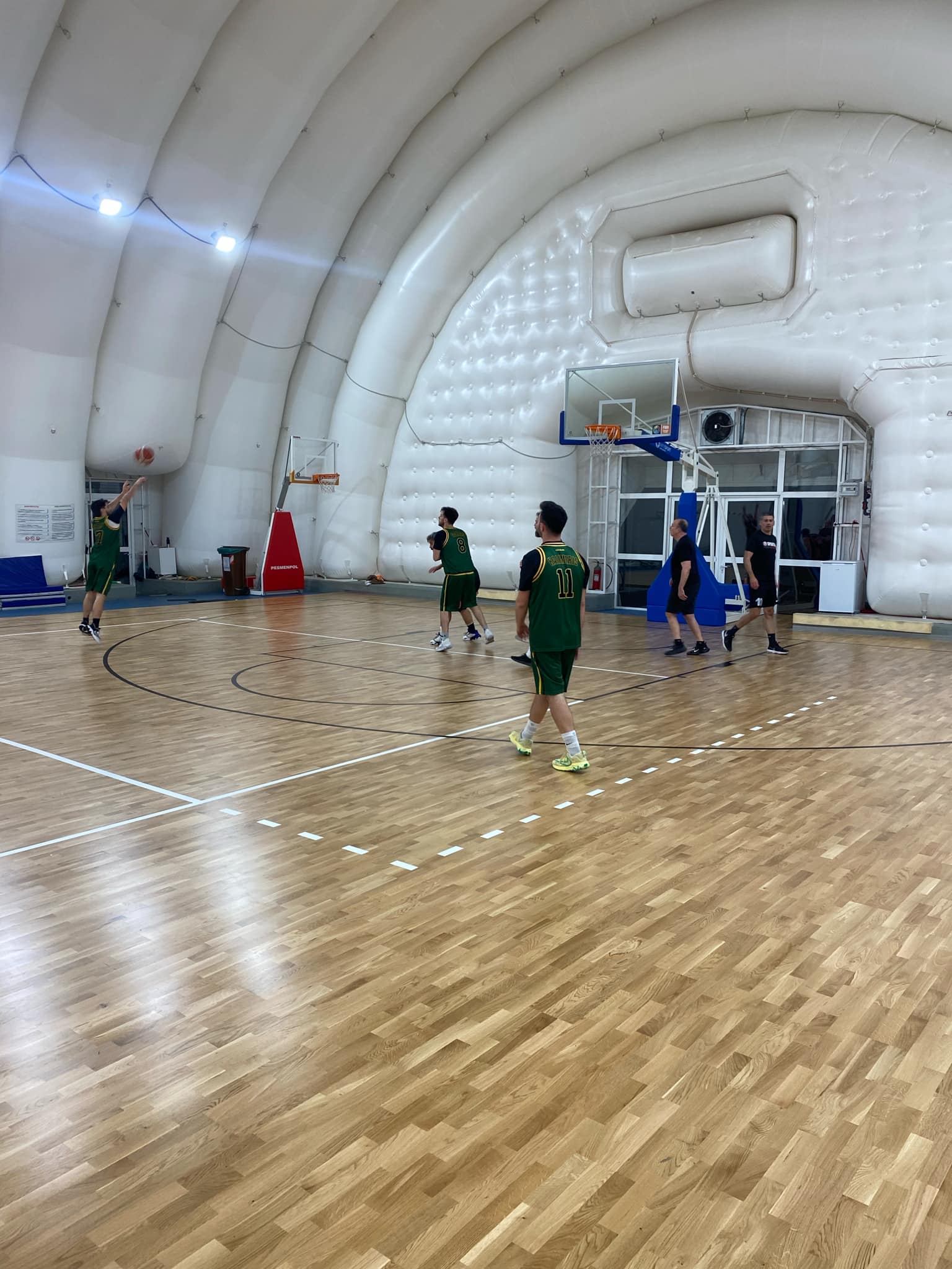 Bomba Clutch vs Hoops I did it again 48 – 42