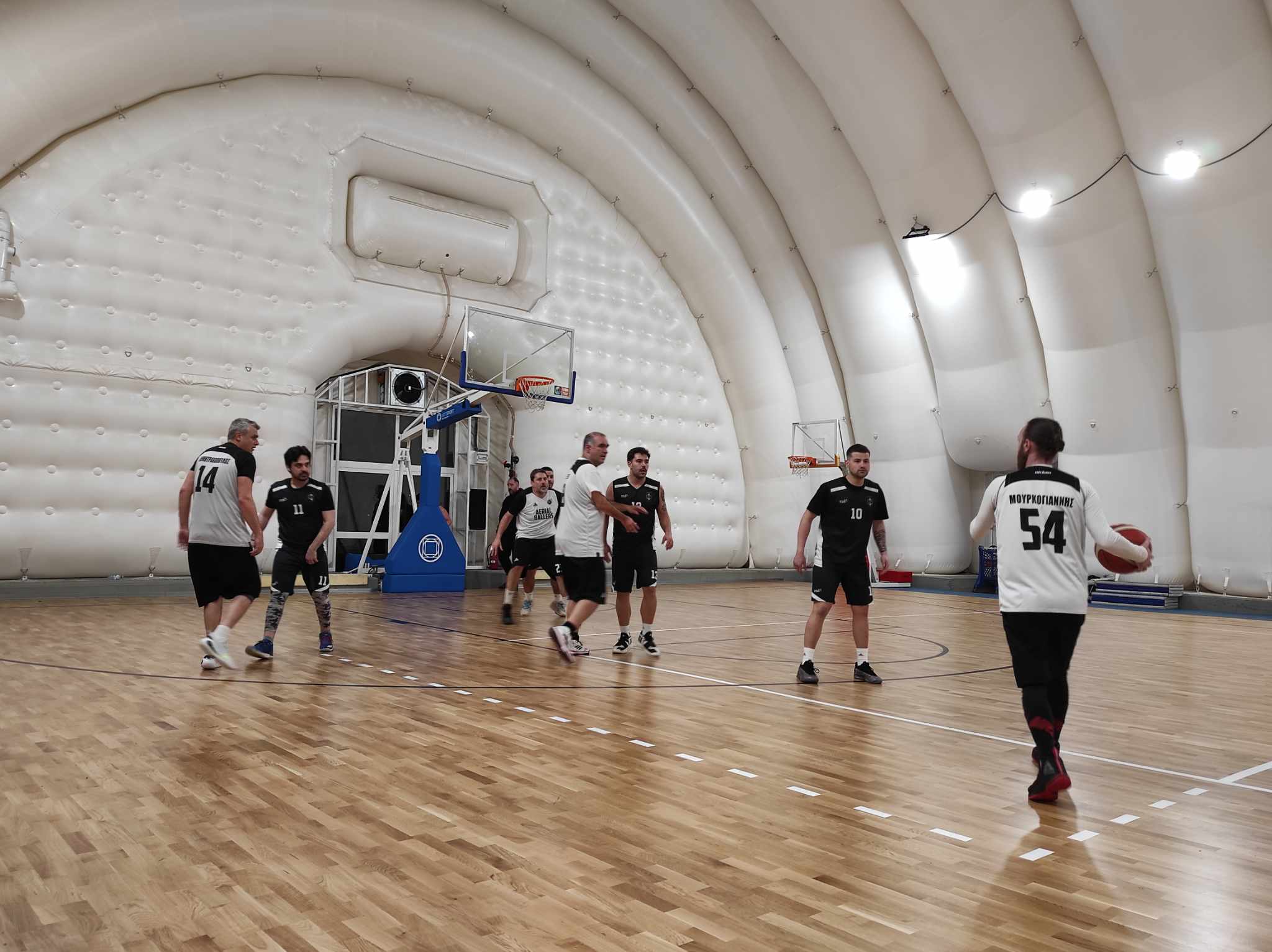 CavLakers vs Aerial Ballers 47 – 61