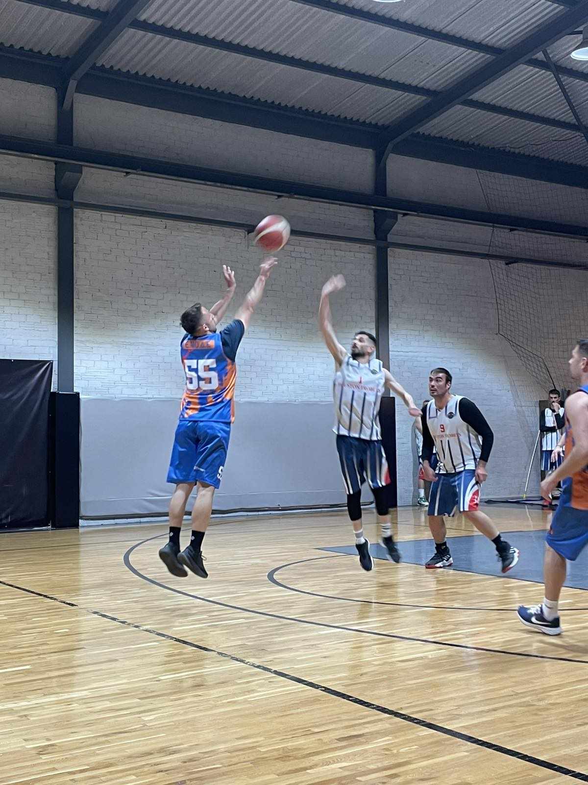 Houston Trombets vs Emode Hotshots 38 – 33