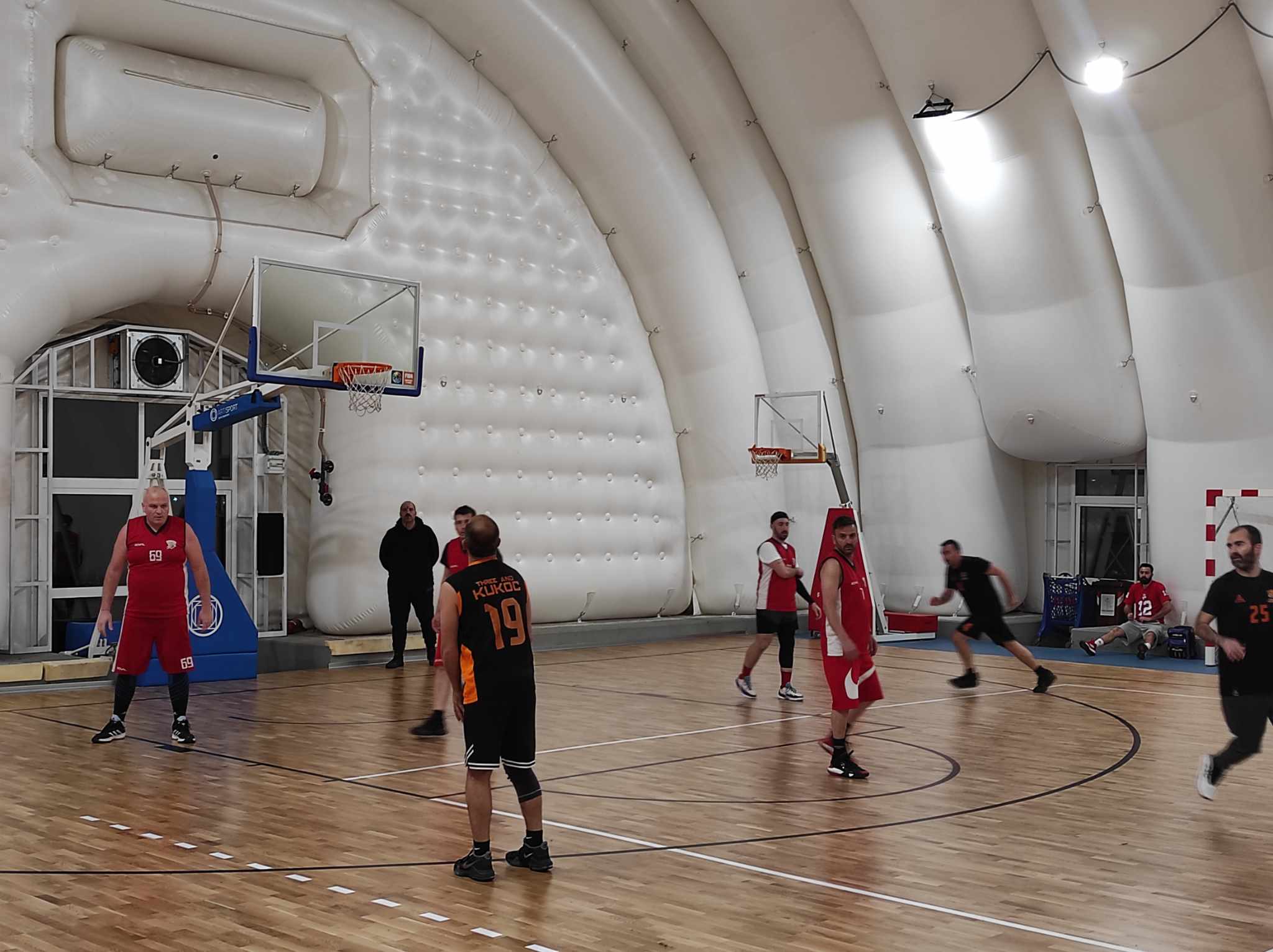 Oklaxwma Thunder vs Three and Kukoc 66 – 41