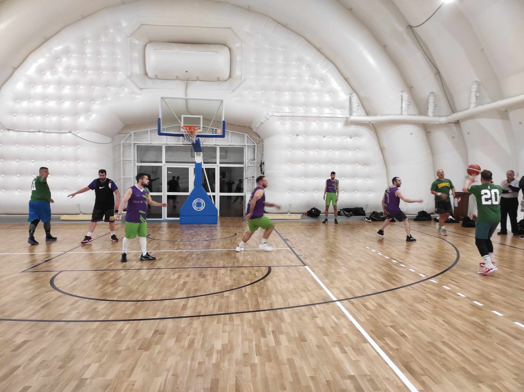 Pick N’Troll vs Super Sonics 49 – 57