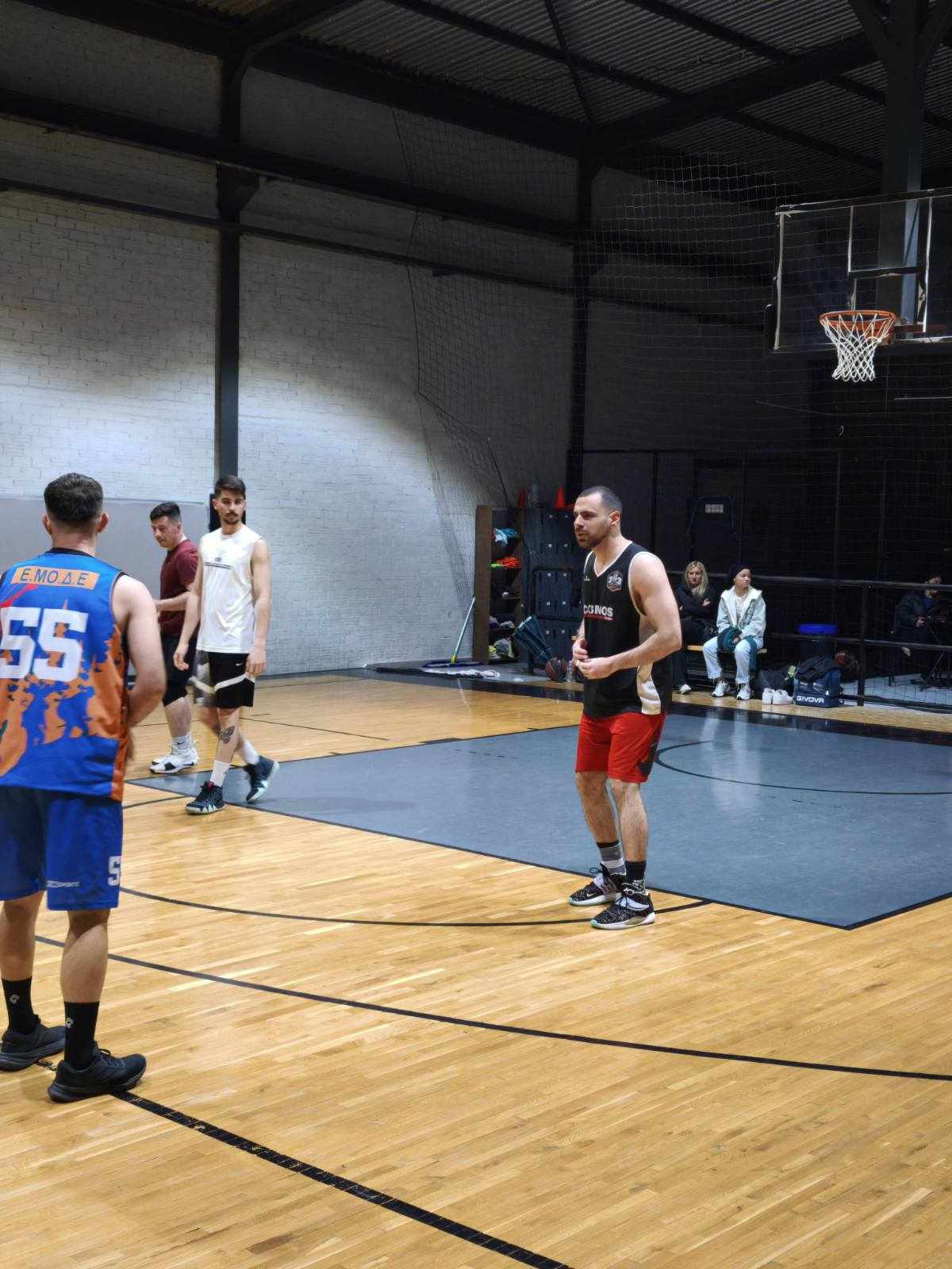 Stoupetsi BC vs Emode Hotshots 38 – 32