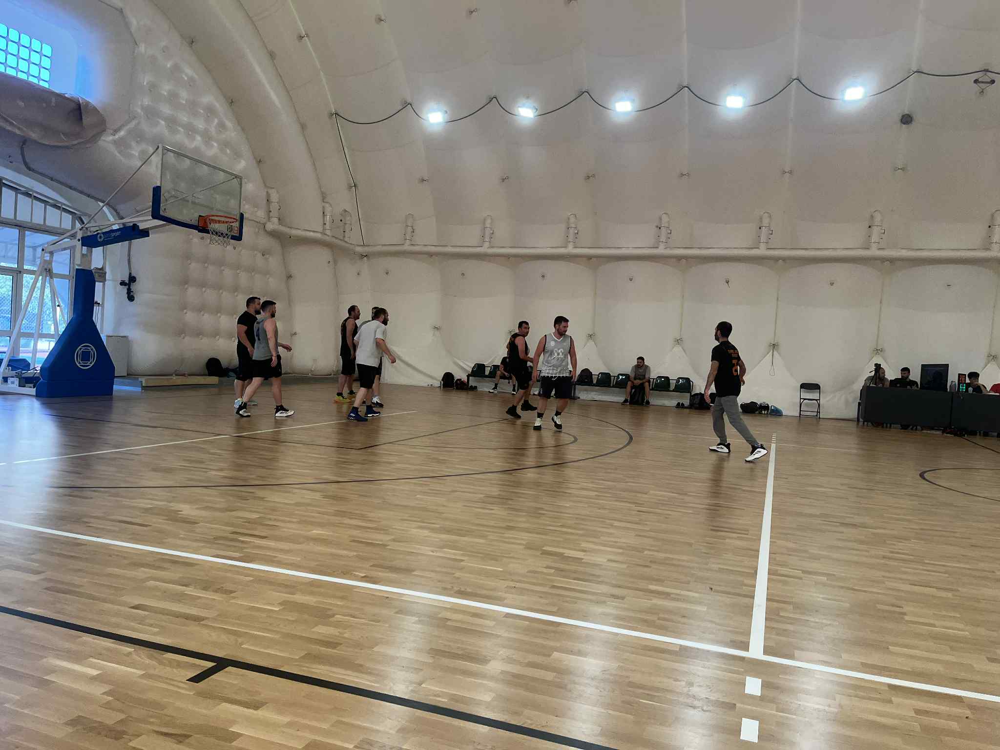 Three and Kukoc vs The Veteruns 24 – 26