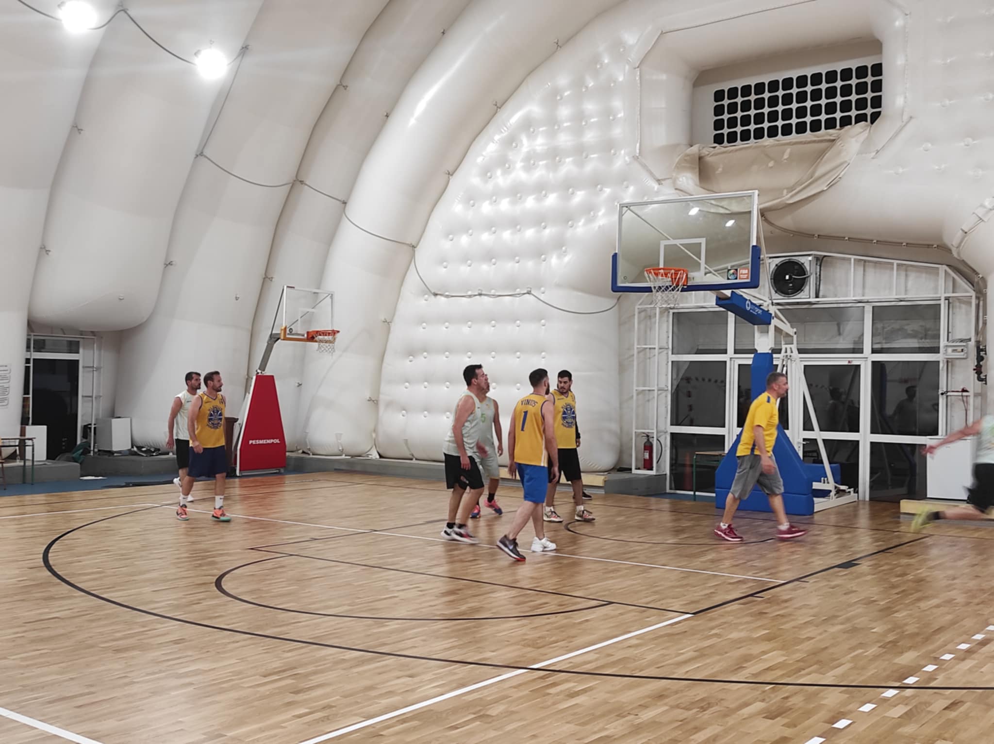 Fake Taxi vs Louxoparea 52 – 49