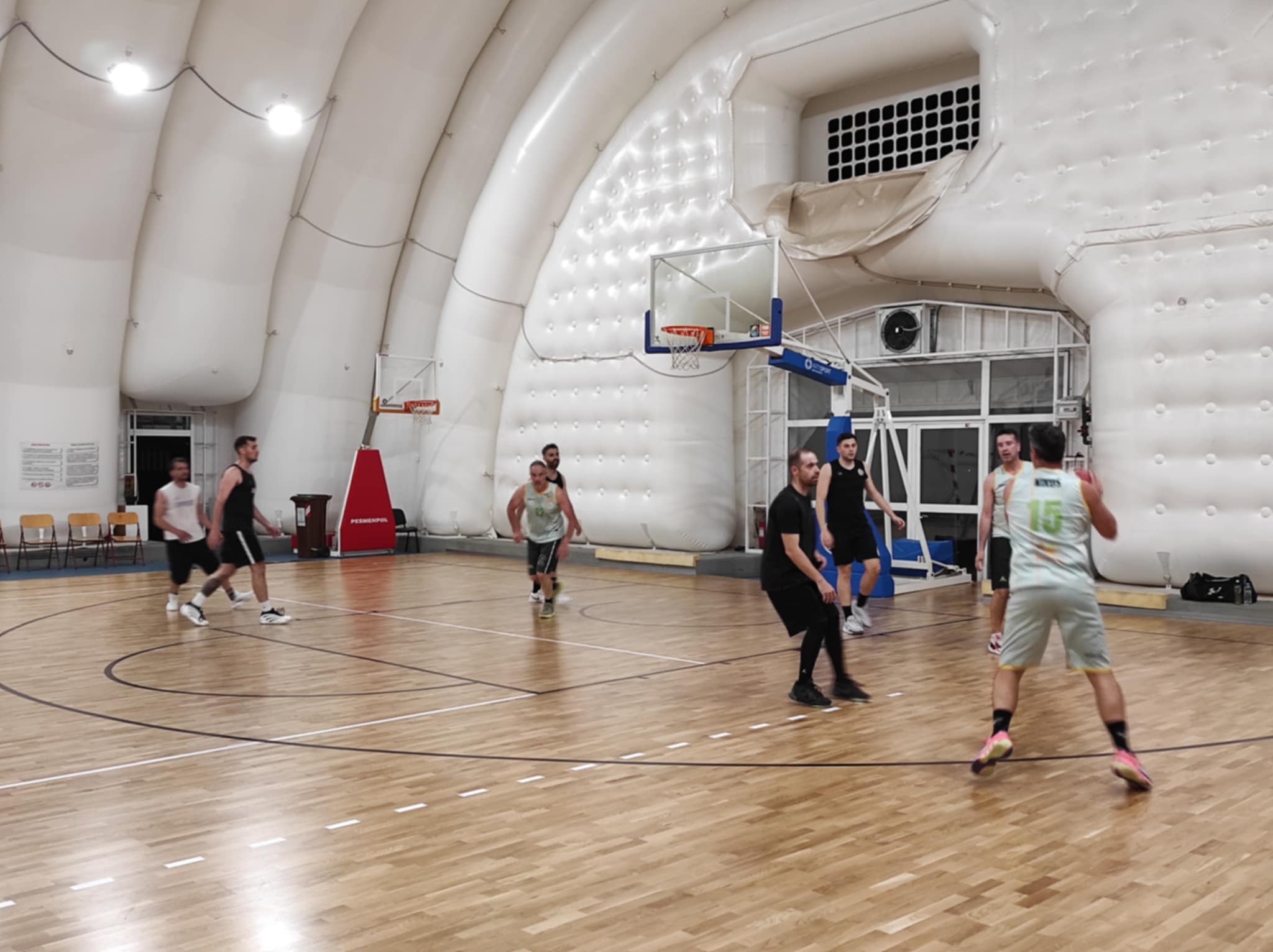 Gangsters vs Louxoparea 63 – 61