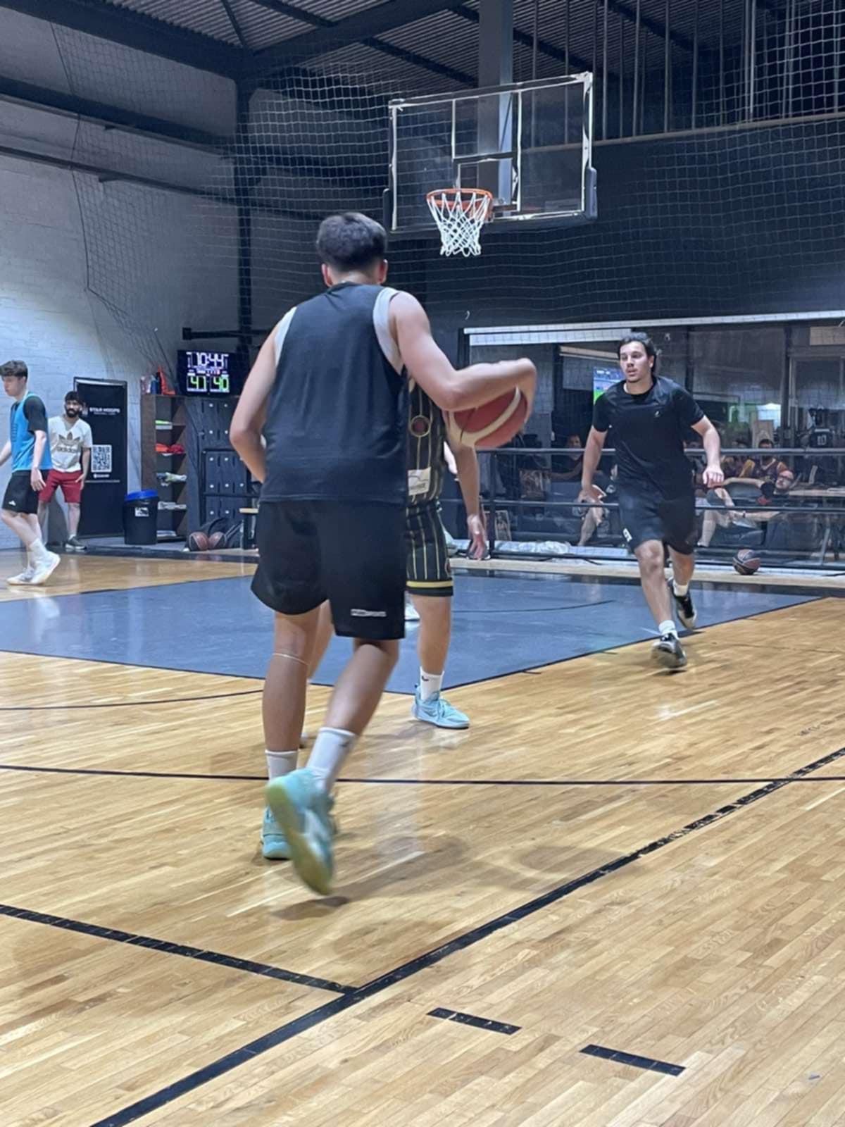 Kavlanta Hawks (P) vs Show Time Cer Ise 53 – 51