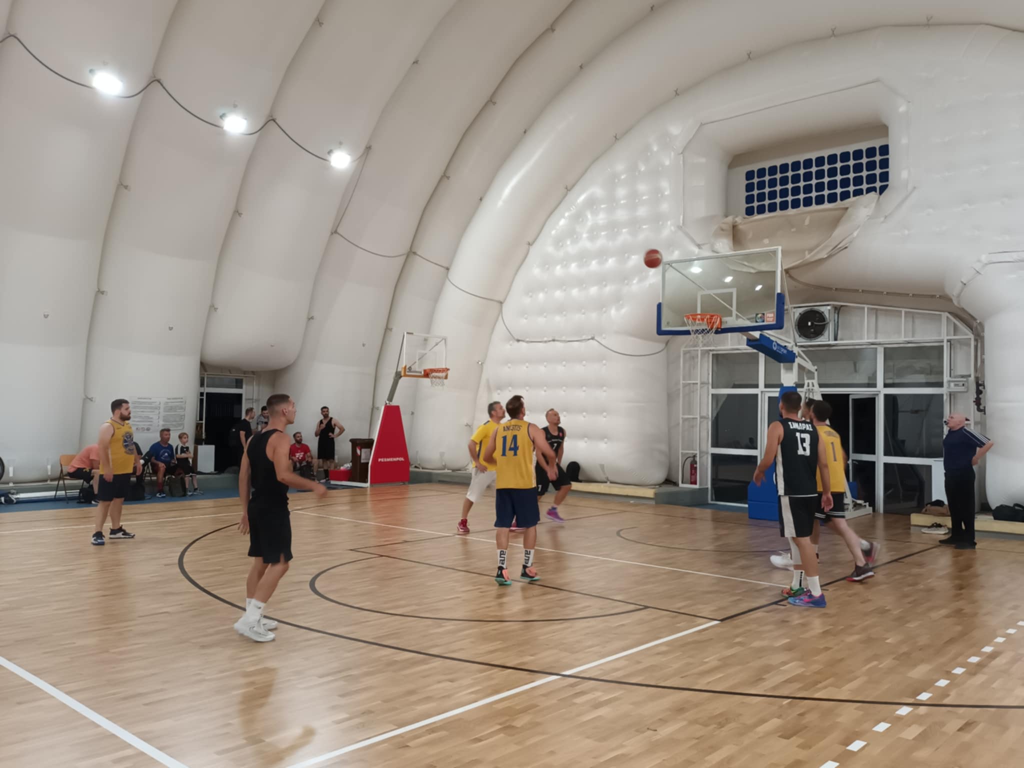 Nea Makri Team vs Fake Taxi 57 – 42