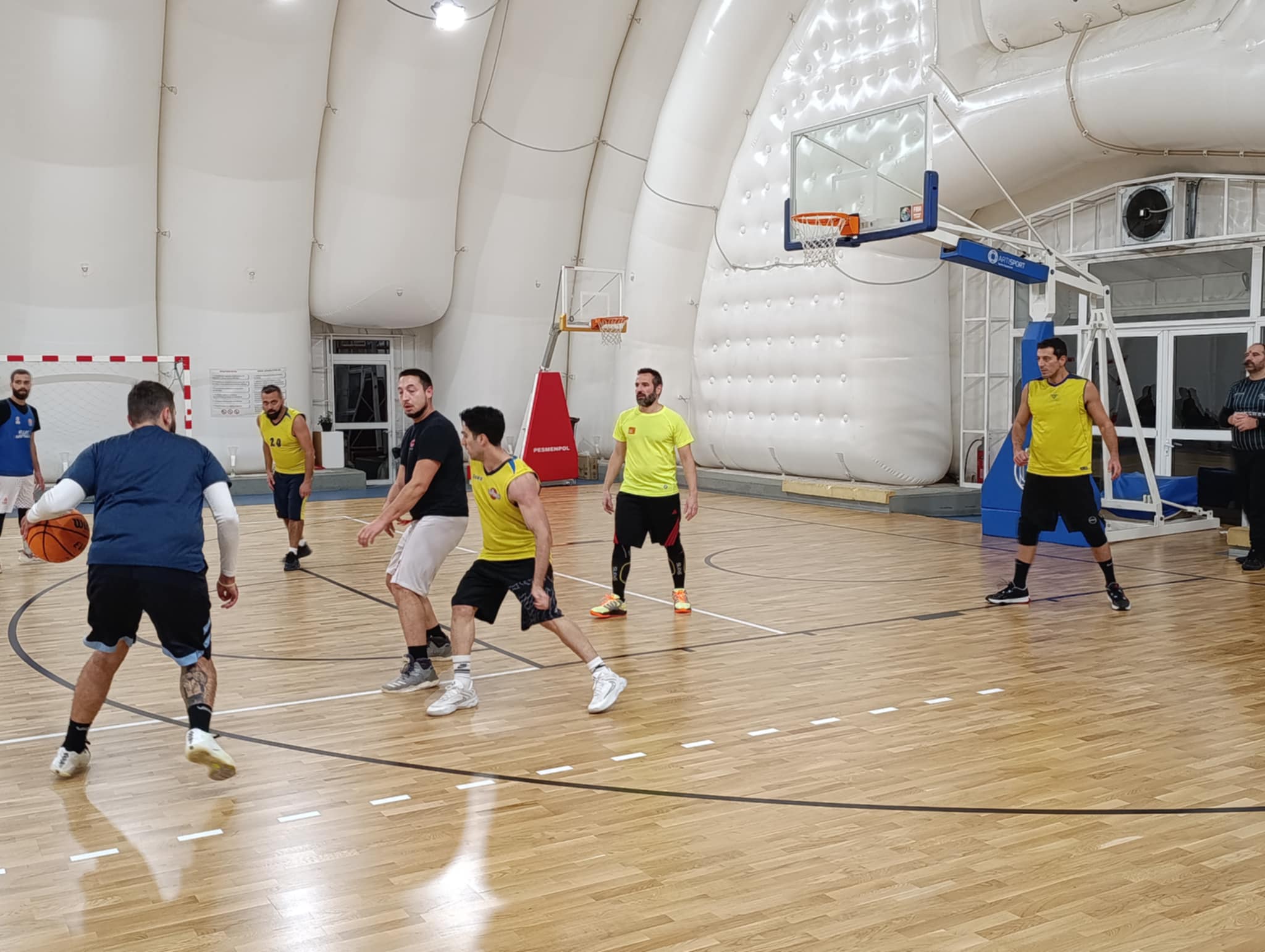 Pick N’Flop vs Vatos Blockos 39 – 37