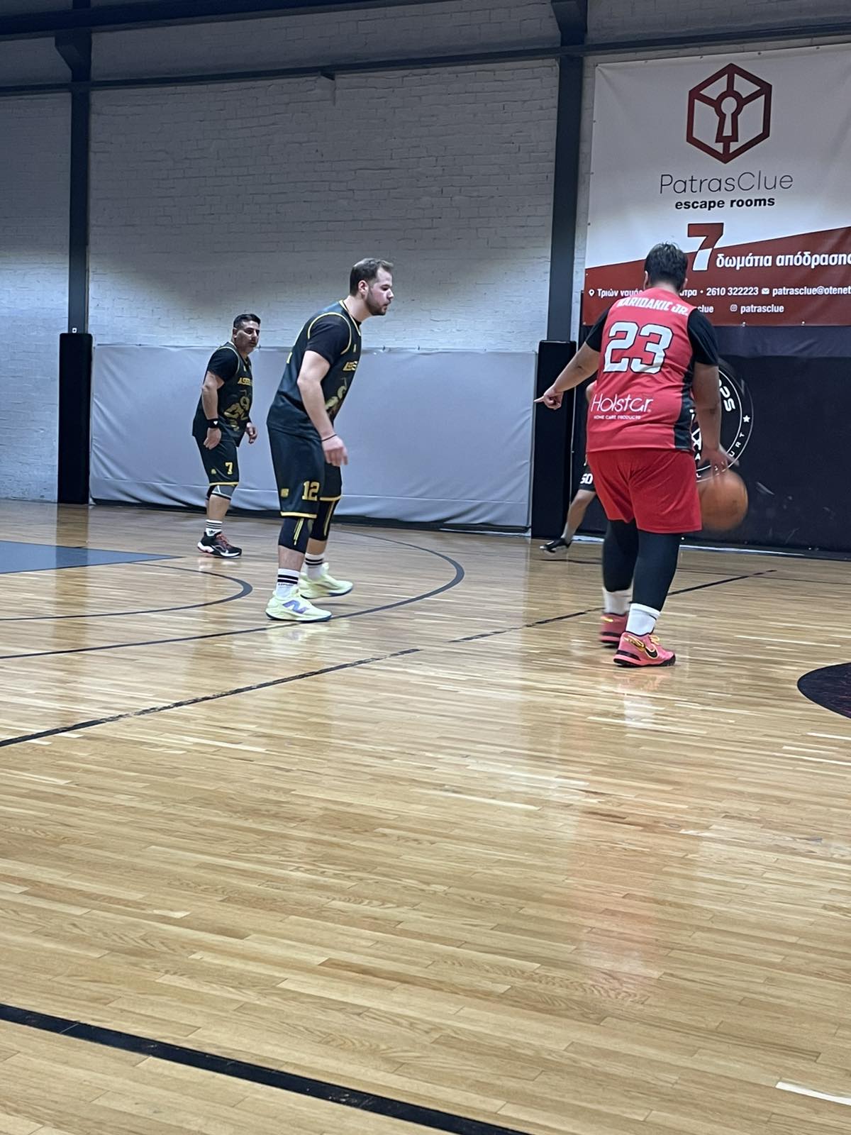 Assist-ants vs Hot Dogs 88 – 45
