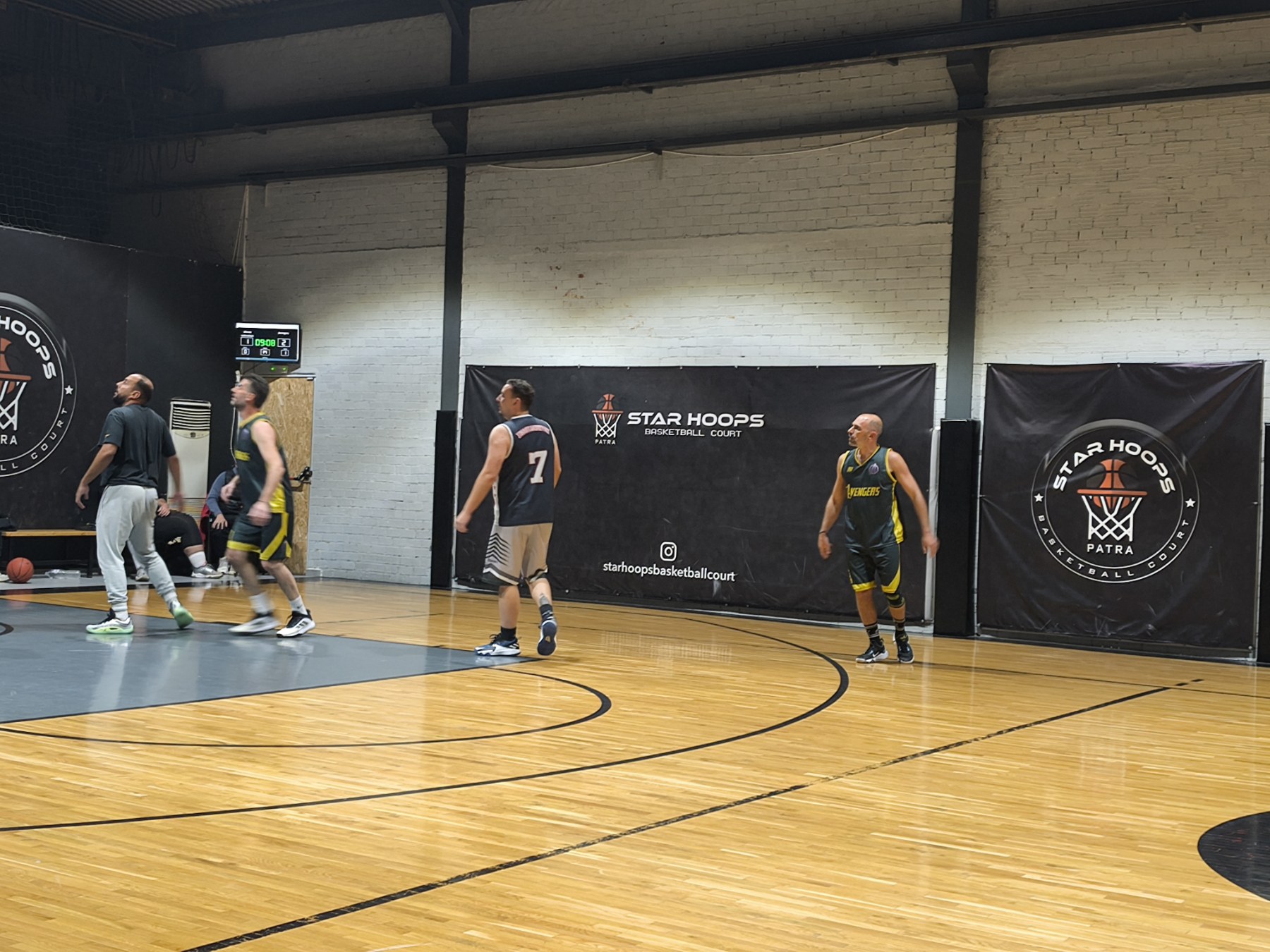 Afovos vrahneikwn vs Avengers 54 – 51