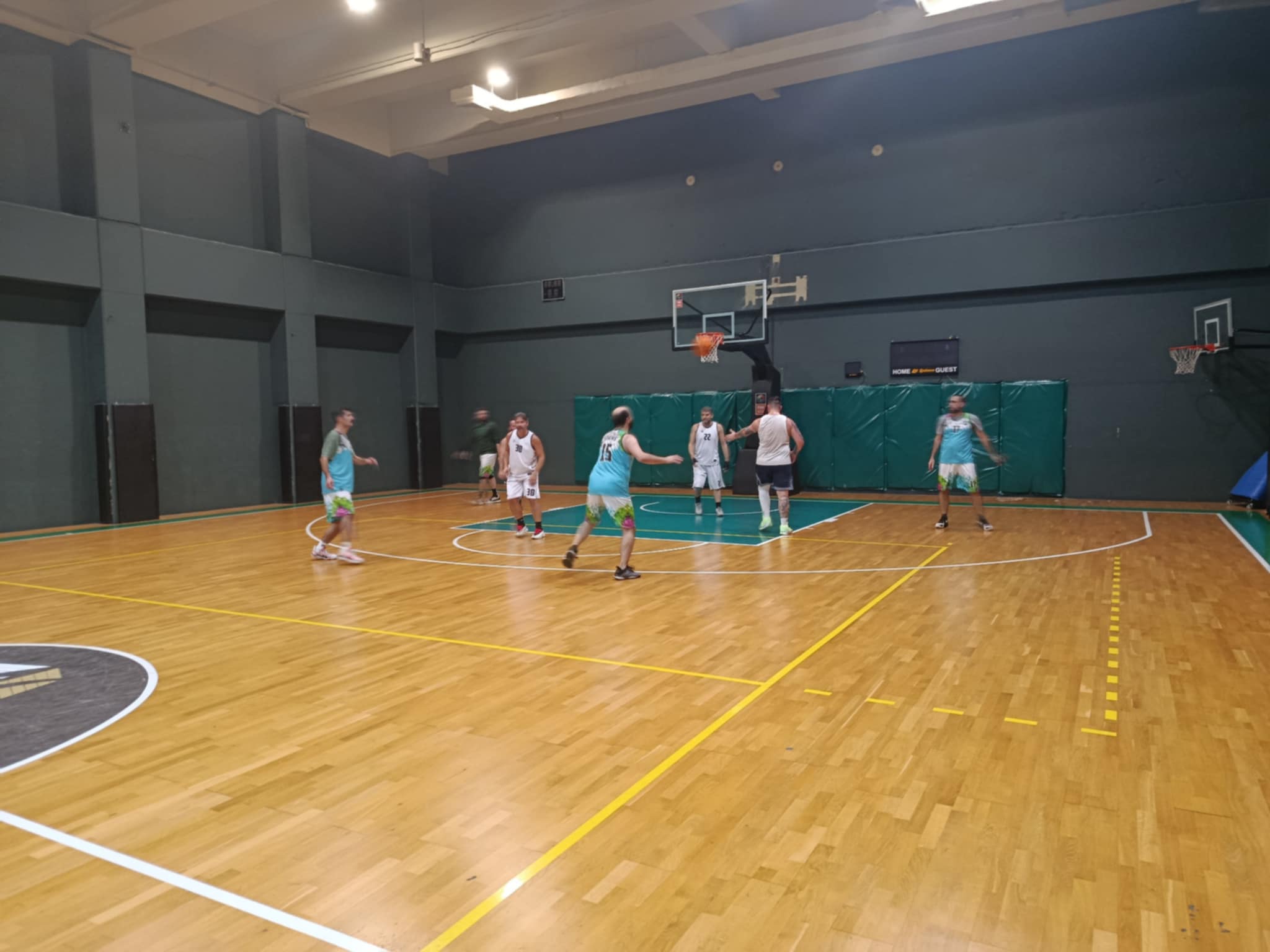 Poios tha taizei ton Psilo vs Teenagers 31 – 49
