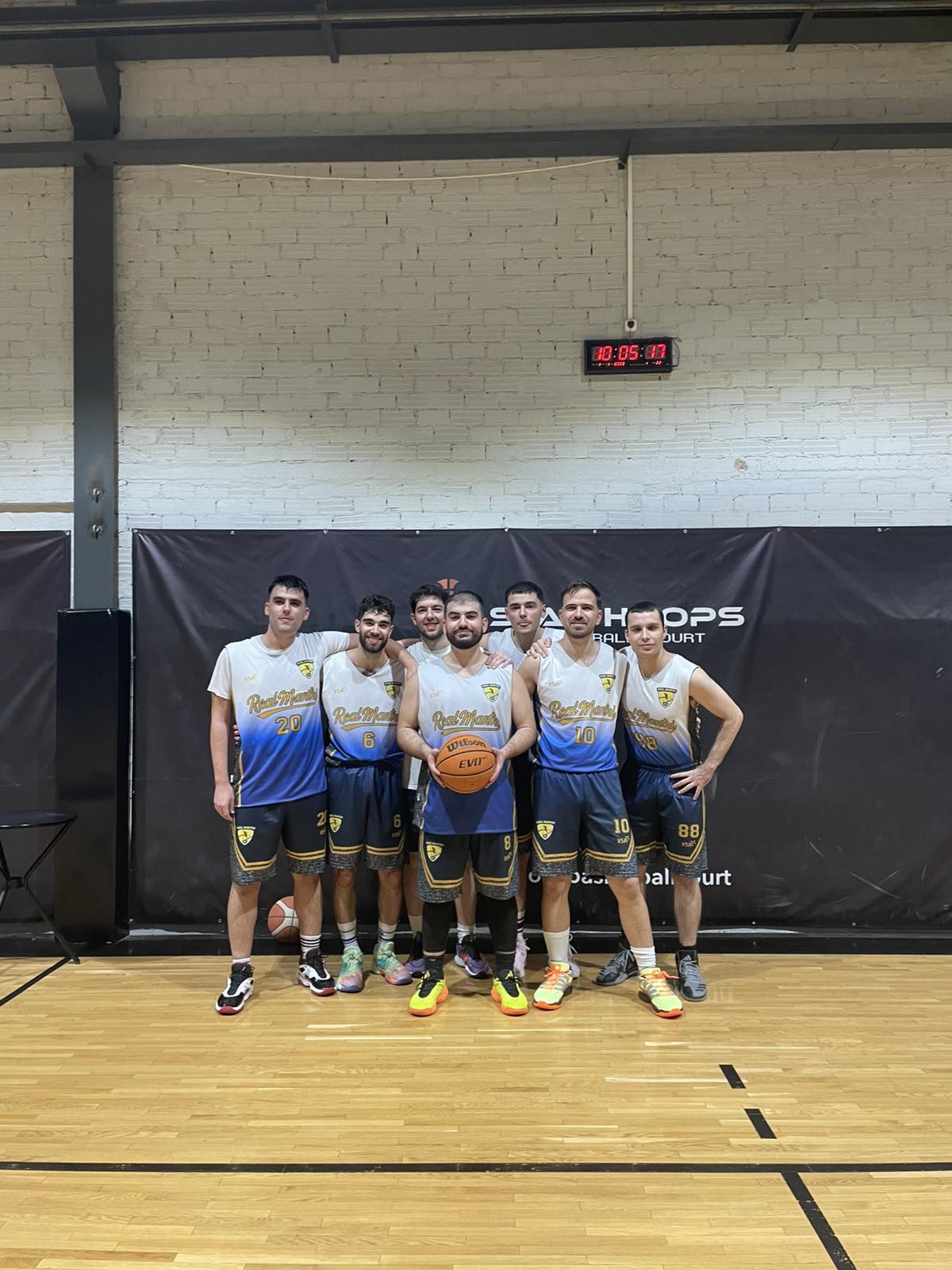 Bkly(des) vs Real Mantri B.C 41 – 43