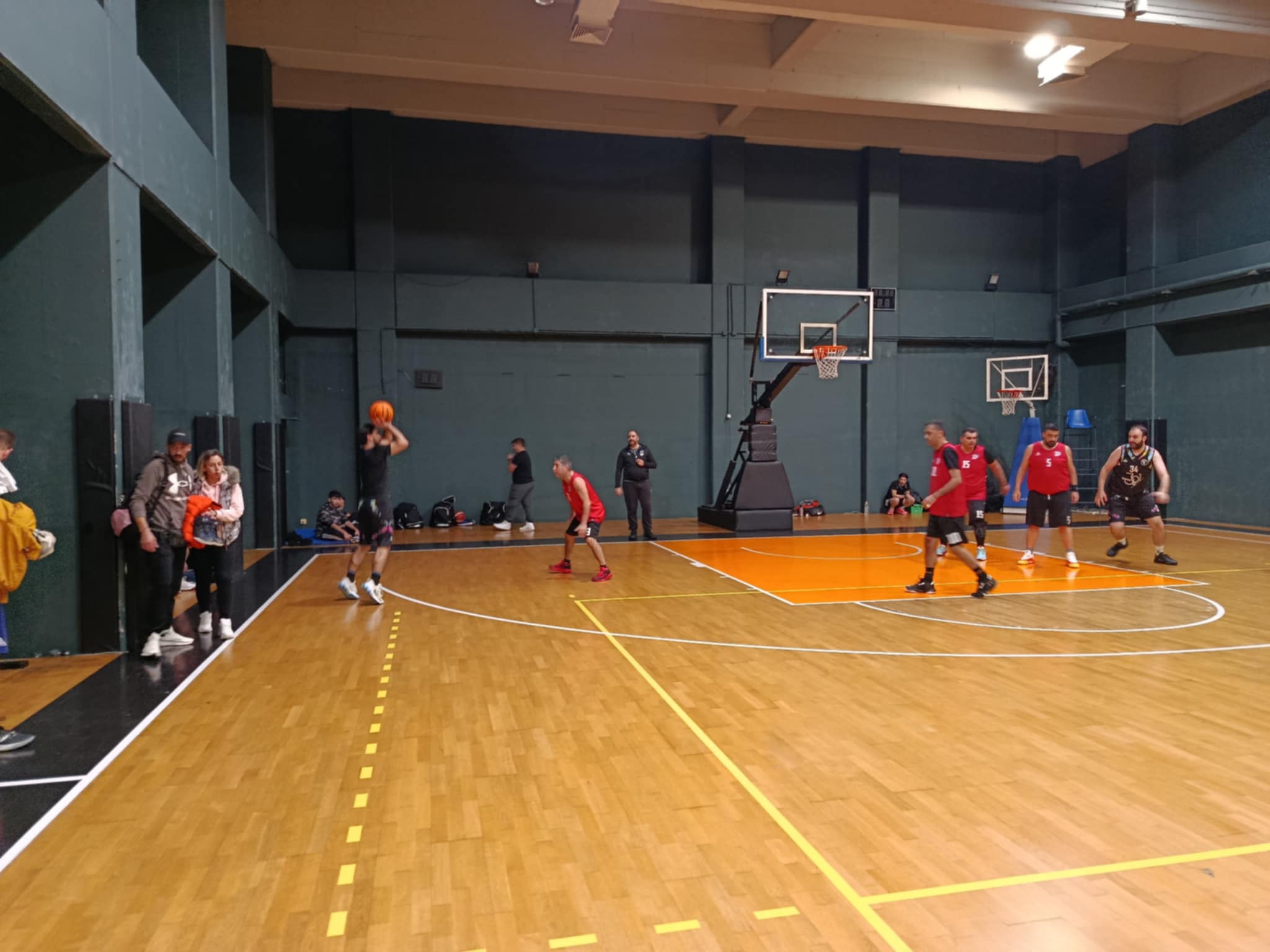 Oloi xwma Thunder vs Final Four 34 – 55