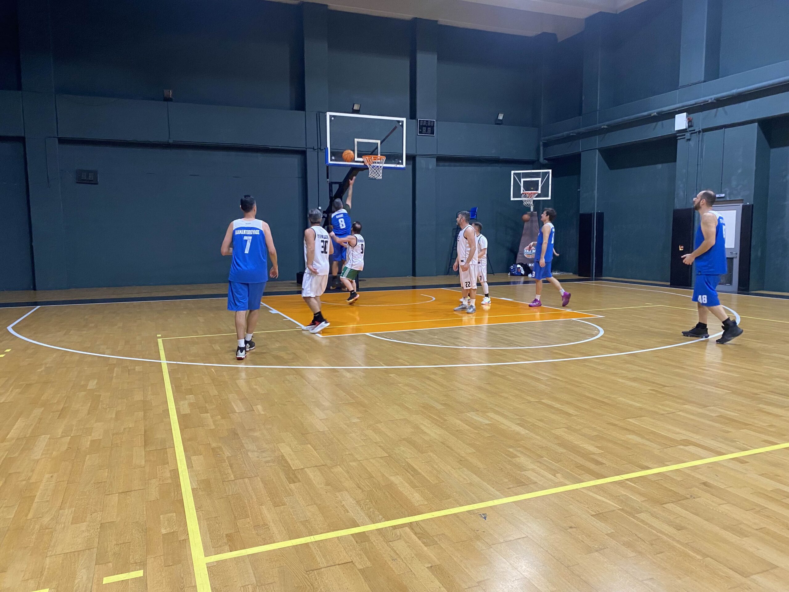 Oi axtenistoi vs Teenagers 53 – 37