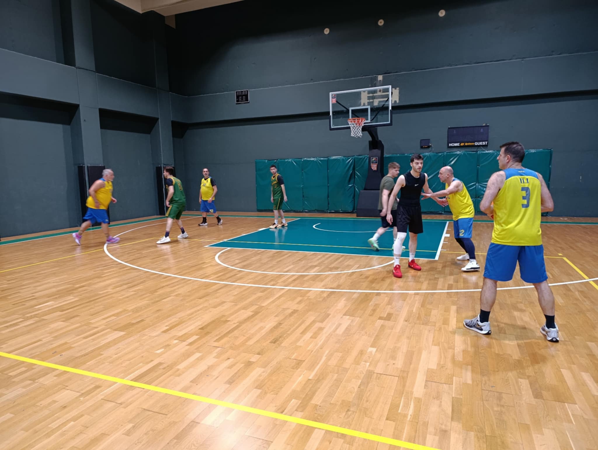 Bomba Clutch vs Breaking Dads 47 – 38