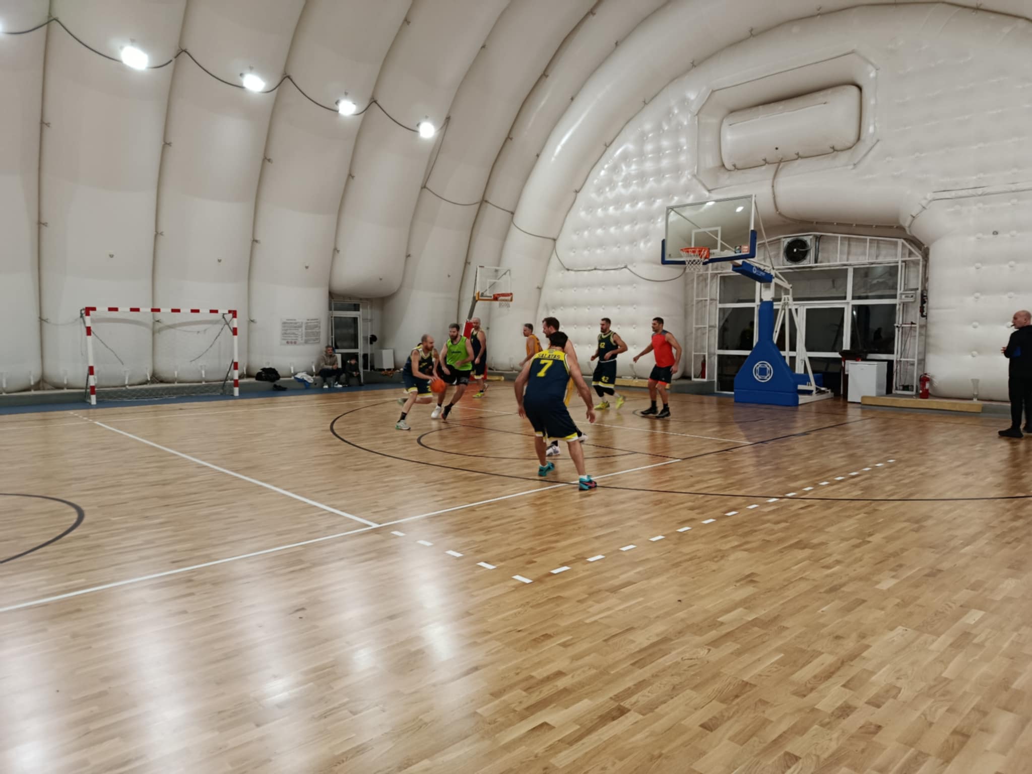 Garden State Warriors vs Fake Taxi 62 – 53