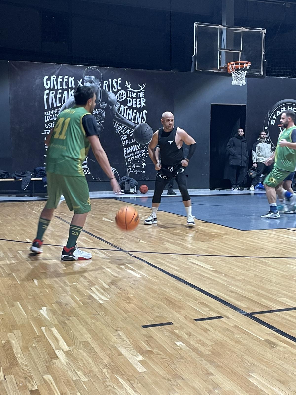 Δεκαδικοί vs El Patron 40 – 49