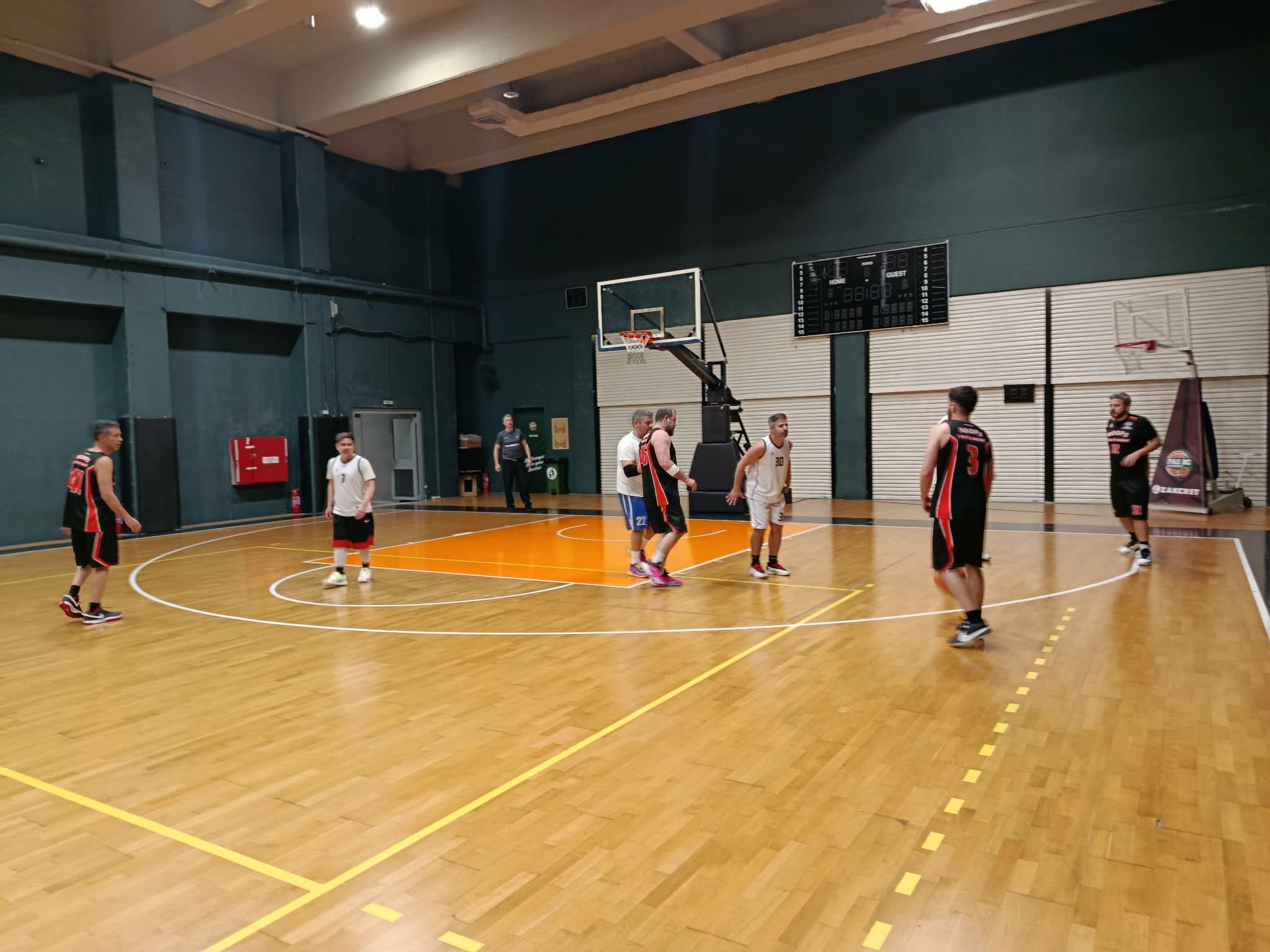 Teenagers vs Hoops I did it again 46 – 38