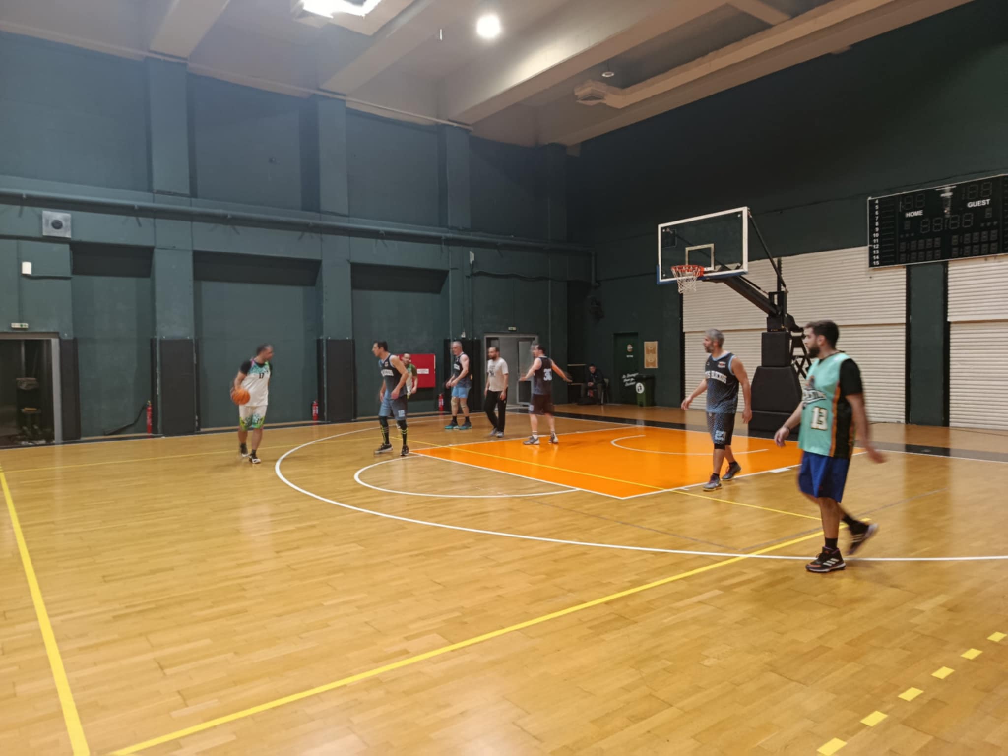 Vatos Blockos vs Poios tha taizei ton Psilo 44 – 25