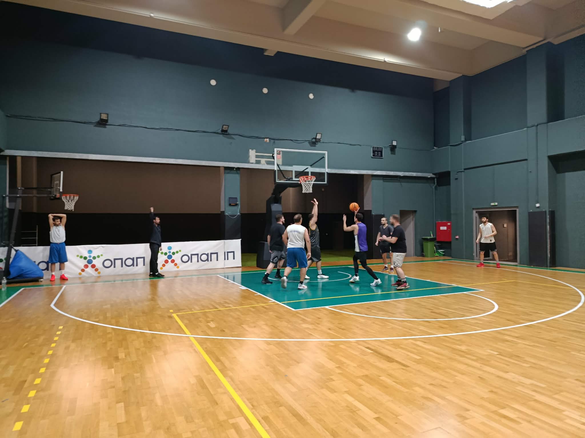 Bricks And Tricks vs Hodream Team 38 – 49