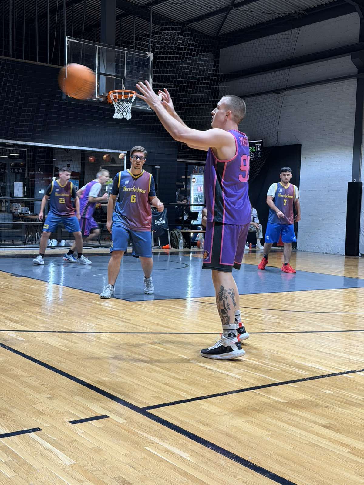 Hoops Factory vs Barchelones 55 – 39