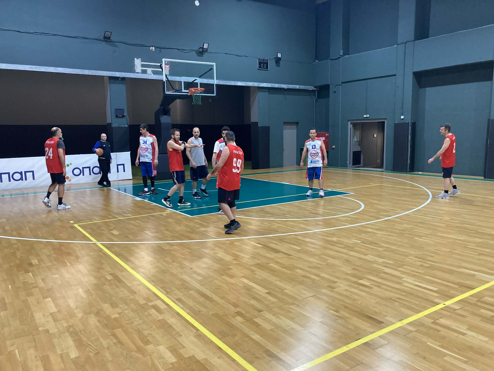 Dream Leonteios vs Pierce Dads 40 – 39