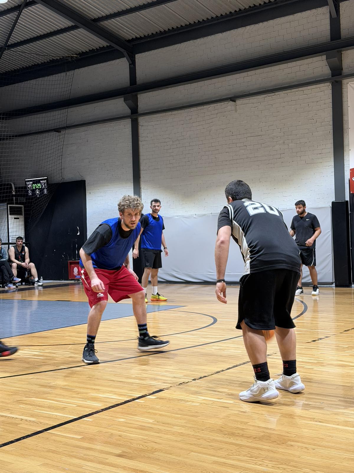 Buzzer Eaters vs Gerolukoi BC 56 – 59